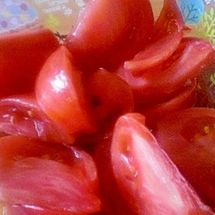 「ニンニク風味！トマトの簡単サラダ」　　　♪♪